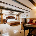 Hotel Pantheon