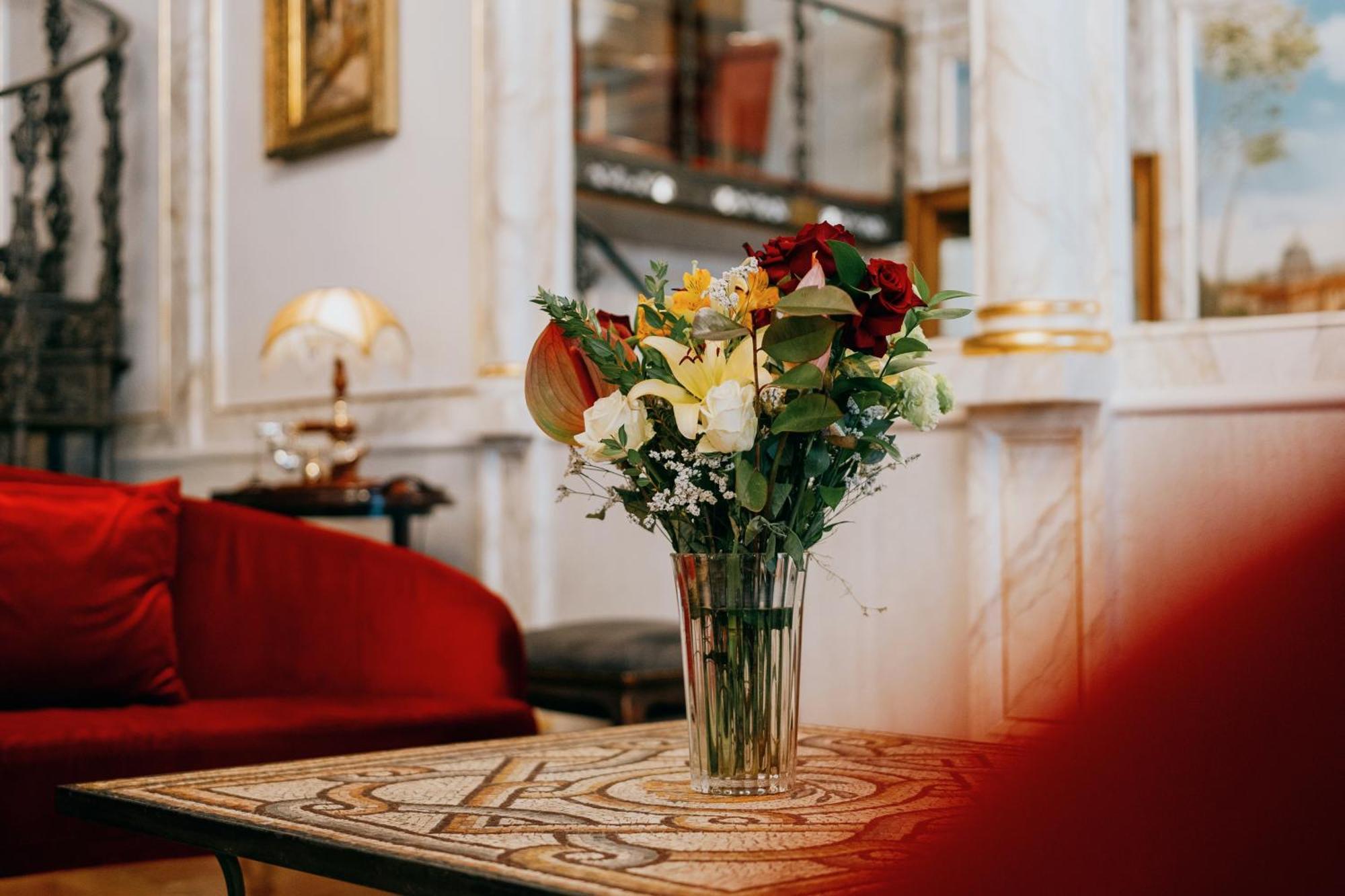 Pantheon Hotel