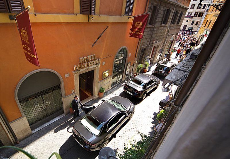 Hotel Pantheon 4*